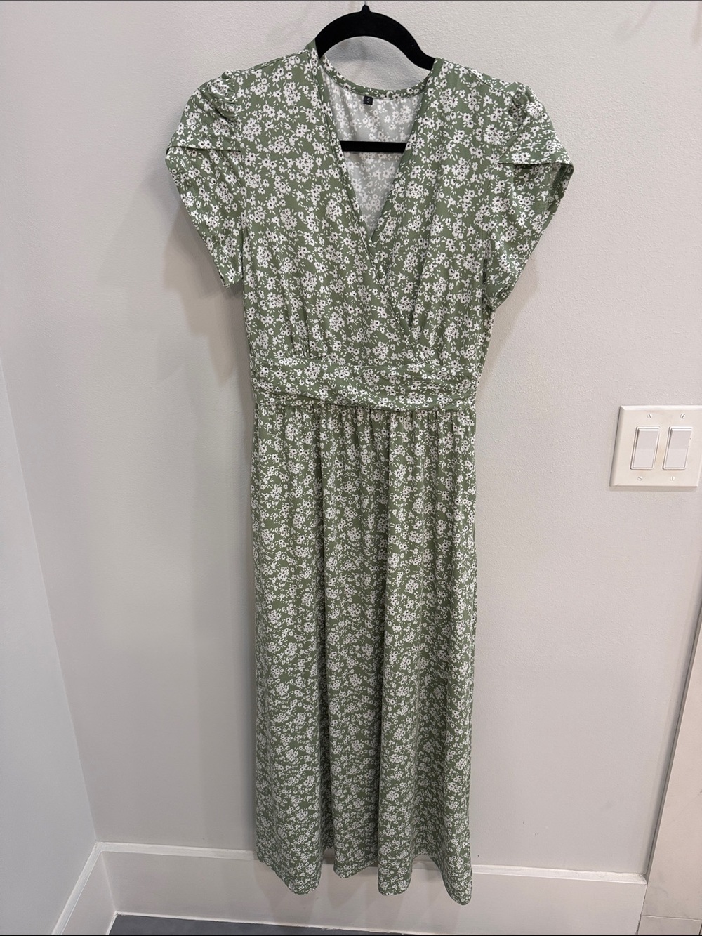 Green Floral V-Neck Maxi Dress